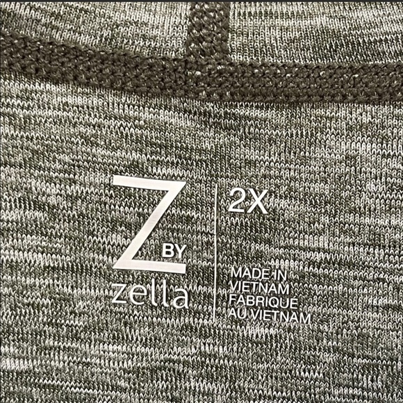 Zella Green Pullover Hoodie 2X - Picture 2 of 5